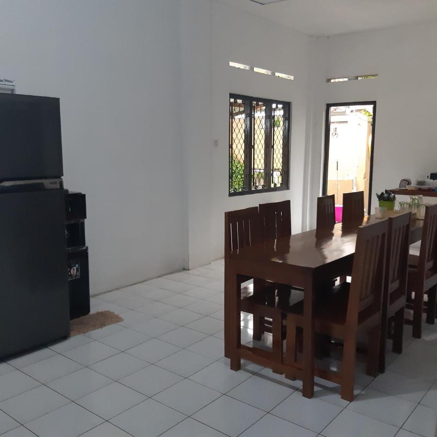 Ndalem Diajeng Appartement Jogjakarta Buitenkant foto